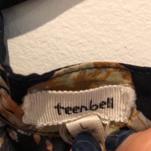 Sheer flowery blouse - Picture 5 of 6